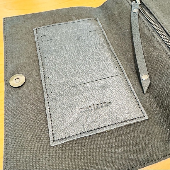 Mer-Sea Black Cowhide Travel Wallet Organizer | Preloved - Picture 5 of 7